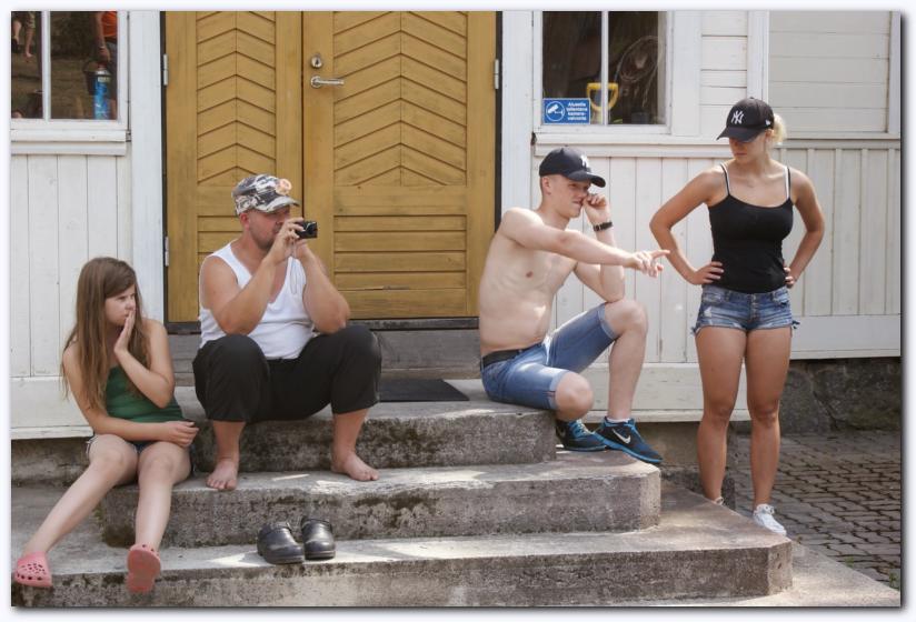 802x537 pixels (71K)